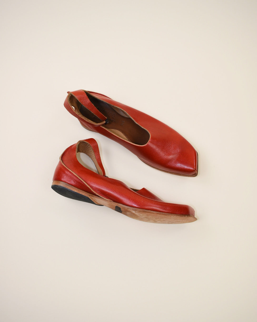 Cydwoq Red Leather Mary Jane Flats - Size 36.5, 6