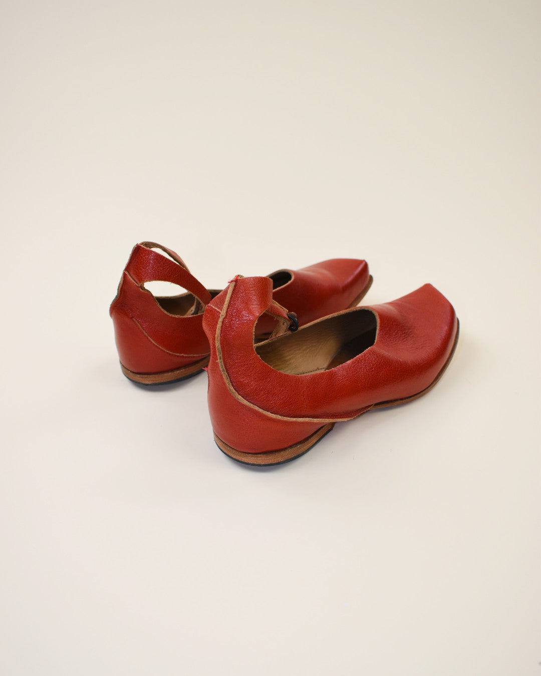 Cydwoq Red Leather Mary Jane Flats - Size 36.5, 6