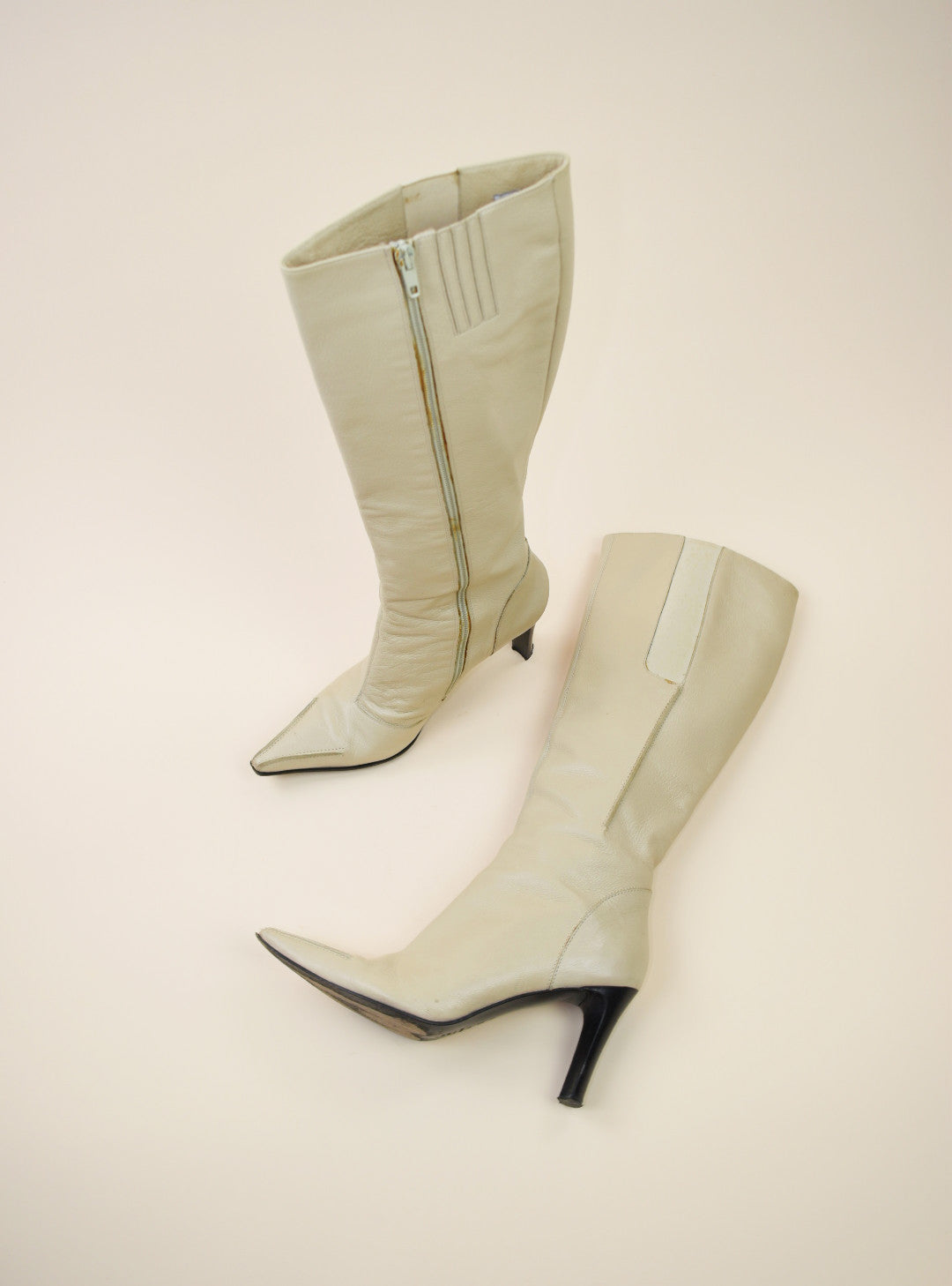 Y2K Via Spiga Cream Leather Boots - Size 10